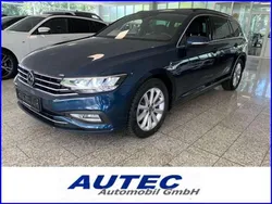 Blau, metallic Gebraucht 2024 VW Passat Business Kombi | 31.777 € (Superpreis)