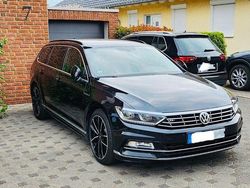 Schwarz Gebraucht 2016 VW Passat R-line Kombi | 14.900 € (Fairer Preis)