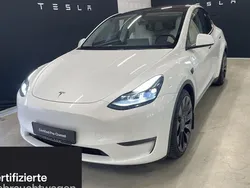 Weiß Gebraucht 2023 Tesla Model Y Performance SUV | 39.600 € (Guter Preis)