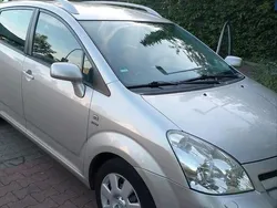 Silber Gebraucht 2004 Toyota Corolla Verso Van / Kleinbus | 4.200 €
