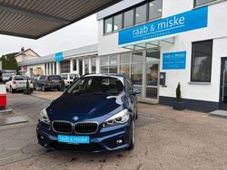 Blau Gebraucht 2016 BMW 218 Active Tourer Sport Line Van / Kleinbus | 13.390 € (Fairer Preis)