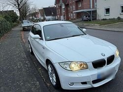 Weiß Gebraucht 2007 BMW 118 Coupé M Sport Coupé | 5.899 € (Guter Preis)