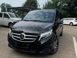 Schwarz Gebraucht 2019 Mercedes V250 Van / Kleinbus | 44.900 €