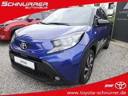Juniper blue / night sky black Neu 2025 Toyota Aygo Kleinwagen | 18.890 €