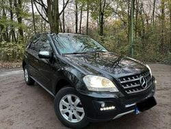 Schwarz Gebraucht 2008 Mercedes ML320 SUV | 7.500 € (Guter Preis)