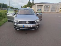 Grau Gebraucht 2020 VW Tiguan Highline SUV | 26.500 € (Fairer Preis)