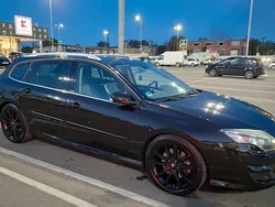 Schwarz Gebraucht 2015 Renault Laguna III Kombi | 8.499 € (Etwas zu teuer)