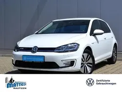 Keine angabe weiß (pure white) Gebraucht 2020 VW e-Golf Comfortline Kleinwagen | 16.339 € (Fairer Preis)