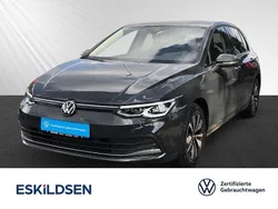 Grau Gebraucht 2024 VW Golf VIII Move Limousine | 27.990 € (Etwas zu teuer)