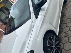 Weiß Gebraucht 2018 Mercedes B200 Van / Kleinbus | 13.000 € (Superpreis)