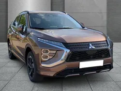 Braun Neu 2024 Mitsubishi Outlander P-HEV SUV | 33.950 € (Fairer Preis)