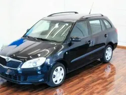 Schwarz Gebraucht 2010 Skoda Fabia Kombi | 2.999 € (Fairer Preis)