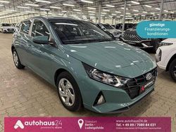Grün Gebraucht 2023 Hyundai i20 Select Limousine | 14.870 € (Guter Preis)