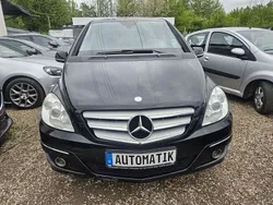 Schwarz Gebraucht 2010 Mercedes B180 Van / Kleinbus | 5.499 € (Fairer Preis)