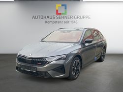 Andere farbe Gebraucht 2022 Skoda Octavia RS Kombi | 44.990 €