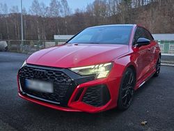Rot Gebraucht 2022 Audi RS3 Sportback Premium Kleinwagen | 58.900 € (Fairer Preis)