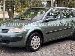 Grün Gebraucht 2005 Renault Mégane GrandTour Kombi | 1.999 € (Fairer Preis)