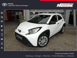 Schneeweiß Gebraucht 2022 Toyota Aygo X SUV | 10.990 € (Superpreis)