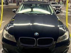 Schwarz Gebraucht 2010 BMW 320 Limousine | 4.600 € (Guter Preis)