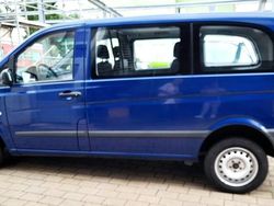 Blau Gebraucht 2013 Mercedes Vito Van / Kleinbus | 11.000 €