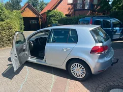 Silber Gebraucht 2010 VW Golf VI Limousine | 4.300 € (Etwas zu teuer)