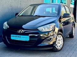 Schwarz Gebraucht 2014 Hyundai i20 Limousine | 3.490 € (Guter Preis)