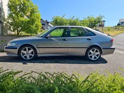Grau Gebraucht 2002 Saab 9-3 Anniversary Limousine | 4.500 € (Etwas zu teuer)