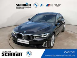 Schwarz uni Gebraucht 2021 BMW 545e Luxury Line Limousine | 30.790 € (Guter Preis)