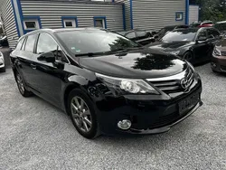 Schwarz Gebraucht 2013 Toyota Avensis Executive Kombi | 7.499 € (Guter Preis)