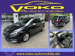 Onyx schwarz (metallic) Gebraucht 2021 Opel Astra Elegance Kombi | 14.280 € (Teuer)