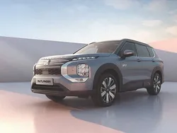 Grau Neu 2025 Mitsubishi Outlander P-HEV Top SUV | 55.555 €