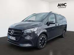 Graphitgrau metallic Gebraucht 2025 Mercedes V300 Style Van / Kleinbus | 67.828 € (Fairer Preis)