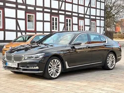 Schwarz Gebraucht 2016 BMW 730 Sport Line Limousine | 22.900 € (Teuer)