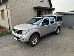 Silber Gebraucht 2006 Nissan Navara Abholung | 14.900 € (Teuer)
