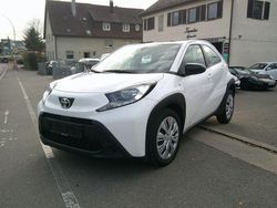 Weiß Gebraucht 2024 Toyota Aygo X X-play SUV | 14.490 € (Guter Preis)