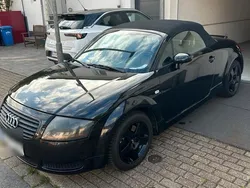 Schwarz Gebraucht 2000 Audi TT Roadster Cabrio | 3.500 €