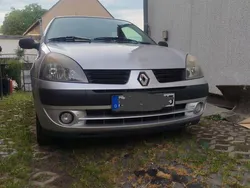 Grau Gebraucht 2006 Renault Clio II Campus Limousine | 1.600 € (Guter Preis)