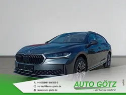 Grau Neu 2025 Skoda Superb Selection Kombi | 46.890 € (Superpreis)
