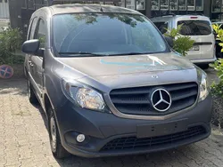 Grau Gebraucht 2021 Mercedes Citan 108 Limousine | 12.950 € (Guter Preis)