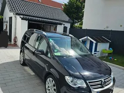Schwarz Gebraucht 2010 VW Touran R-line Edition Van / Kleinbus | 6.800 € (Guter Preis)