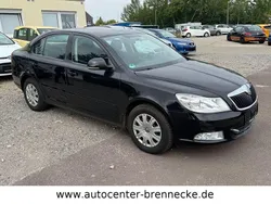 Schwarz Gebraucht 2010 Skoda Octavia Ambiente Limousine | 2.950 € (Guter Preis)