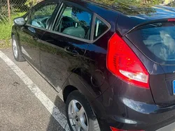 Schwarz Gebraucht 2010 Ford Fiesta Titanium Kleinwagen | 4.100 € (Fairer Preis)