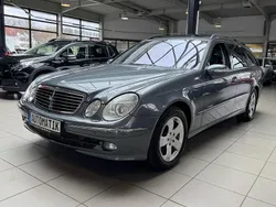 Grau Gebraucht 2006 Mercedes E350 Avantgarde Kombi | 6.890 € (Fairer Preis)