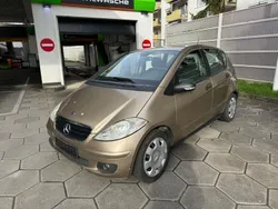 Gold Gebraucht 2005 Mercedes A150 Kleinwagen | 2.590 €
