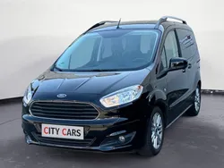 Schwarz Gebraucht 2017 Ford Tourneo Courier Titanium Van / Kleinbus | 8.350 € (Superpreis)