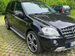 Schwarz Gebraucht 2011 Mercedes ML350 SUV | 10.900 € (Fairer Preis)