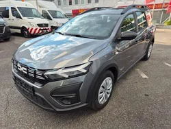 Grau Gebraucht 2024 Dacia Jogger Essentiel Van / Kleinbus | 17.950 € (Guter Preis)