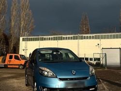 Blau Gebraucht 2012 Renault Grand Scénic Bose Edition Van / Kleinbus | 4.500 € (Fairer Preis)