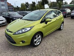 Grün Gebraucht 2009 Ford Fiesta Trend Kleinwagen | 4.350 €