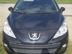 Schwarz Gebraucht 2011 Peugeot 207 CC Cabrio | 5.600 € (Teuer)